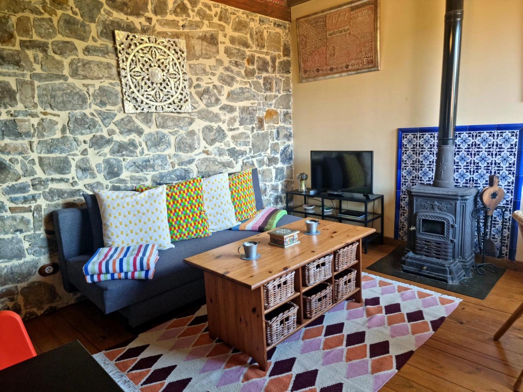 La Casa De Las Chimeneas Tudes Екстериор снимка